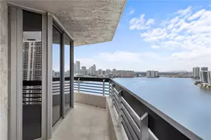 19195 NE 36th Ct, Aventura, FL 33180 - Photo 1