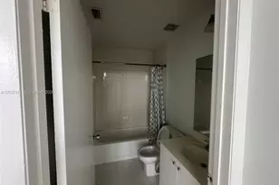 7420 W 20th Ave, Hialeah, FL 33016 - Photo 24