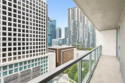 500 Brickell Av #1906, Miami, FL 33131 - Photo 12