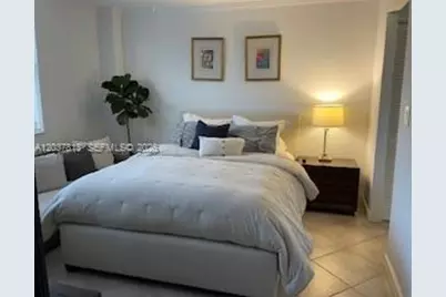 1050 SE 15th St #202, Fort Lauderdale, FL 33316 - Photo 6