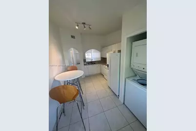 1271 SE 28th Ct #203, Homestead, FL 33035 - Photo 2