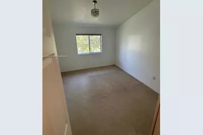 1271 SE 28th Ct #203, Homestead, FL 33035 - Photo 10
