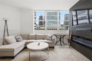 801 Brickell Bay Dr, Miami, FL 33131 - Photo 6
