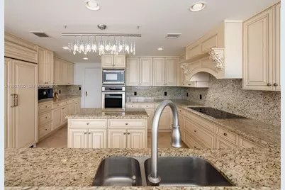 200 E Palmetto Park Rd #700, Boca Raton, FL 33432 - Photo 10