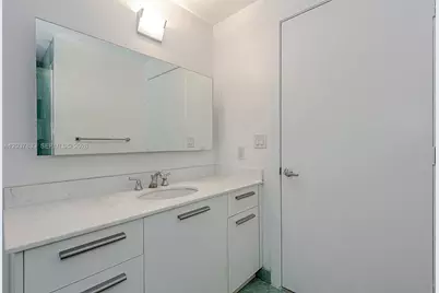 1050 Brickell Ave #2822, Miami, FL 33131 - Photo 22
