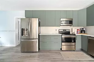 644 SW 7th Ct, Hallandale Beach, FL 33009 - Photo 14