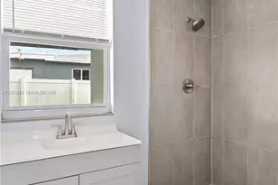 644 SW 7th Ct, Hallandale Beach, FL 33009 - Photo 26