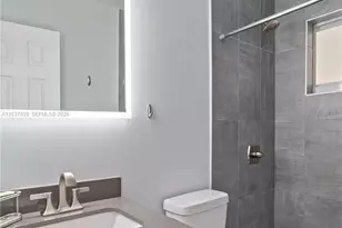 644 SW 7th Ct, Hallandale Beach, FL 33009 - Photo 32