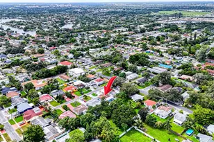 644 SW 7th Ct, Hallandale Beach, FL 33009 - Photo 50
