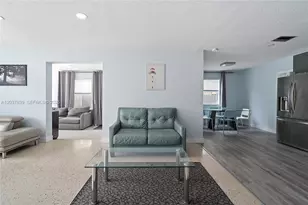 644 SW 7th Ct, Hallandale Beach, FL 33009 - Photo 10