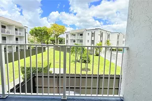 4910 NW 79th Ave, Doral, FL 33166 - Photo 6