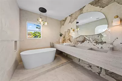 178 NE 45th St #house, Miami, FL 33137 - Photo 38
