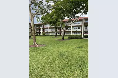 151 SW 135th Ter #108T, Pembroke Pines, FL 33027 - Photo 2