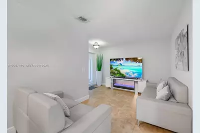 15216 SW 112th Pl, Miami, FL 33157 - Photo 2