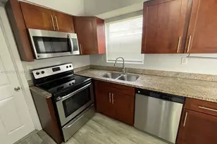 [Address not provided], Lauderdale Lakes, FL 33309 - Photo 4