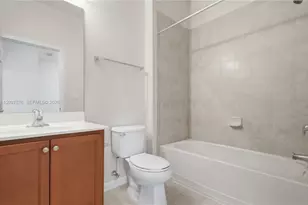 277 Las Brisas Cir, Sunrise, FL 33326 - Photo 12