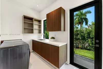 4430 Nautilus Dr, Miami Beach, FL 33140 - Photo 30