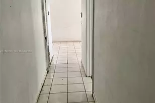 950 NE 160th St, North Miami Beach, FL 33162 - Photo 8