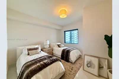700 NE 24th St #1002, Miami, FL 33137 - Photo 14
