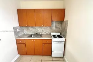 686 NE 85th St, Miami, FL 33138 - Photo 2