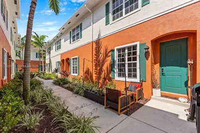 712 SW 2nd Way #712, Pompano Beach, FL 33060 - Photo 1