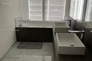 1000 Brickell Plaza, Miami, FL 33131 - Photo 14
