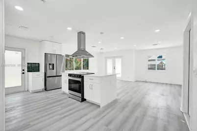2343 NW 28th St, Oakland Park, FL 33311 - Photo 6
