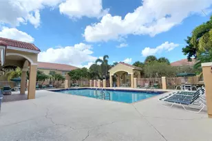640 NW 79th Ave, Pembroke Pines, FL 33024 - Photo 12