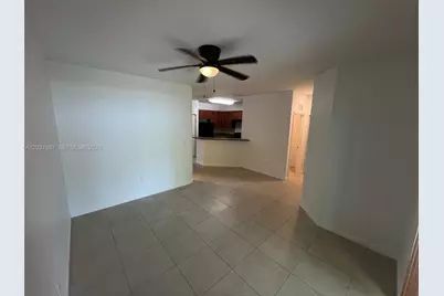 27568 SW 143rd Ave #27568, Homestead, FL 33032 - Photo 6