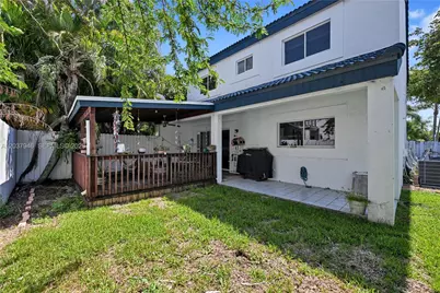 21150 NE 3rd Ave, Miami, FL 33179 - Photo 34