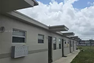 320 SW 11th Ave, Homestead, FL 33030 - Photo 8