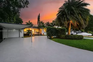 351 NE 117th St, Miami, FL 33161 - Photo 4