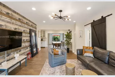 351 NE 117th St, Miami, FL 33161 - Photo 12