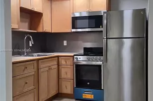 2630 SW 28th St, Miami, FL 33133 - Photo 2