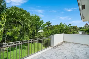 8919 NE 10th Ave, Miami, FL 33138 - Photo 14