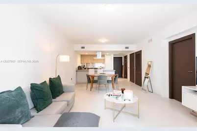 1000 Brickell Plz #2603, Miami, FL 33131 - Photo 10