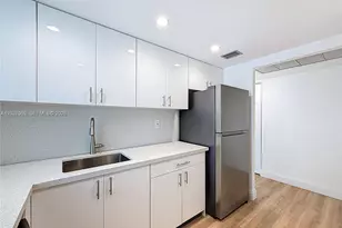 17560 Atlantic Blvd, Sunny Isles Beach, FL 33160 - Photo 20