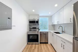 17560 Atlantic Blvd, Sunny Isles Beach, FL 33160 - Photo 18