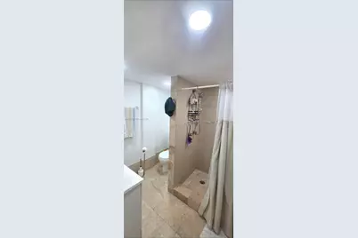 10000 NW 80th Ct #2149, Hialeah Gardens, FL 33016 - Photo 6