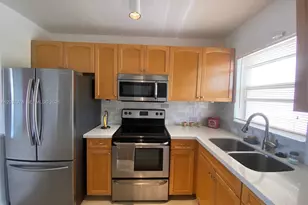 8861 Sunrise Lakes Blvd, Sunrise, FL 33322 - Photo 2