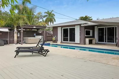 2100 NE 24th St, Wilton Manors, FL 33305 - Photo 46