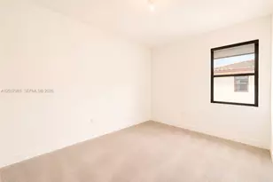 8185 NW 42nd St, Doral, FL 33166 - Photo 14