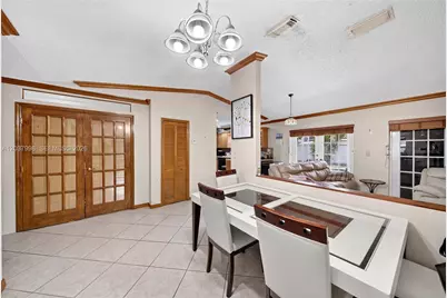 955 NW 128th Ct, Miami, FL 33182 - Photo 10