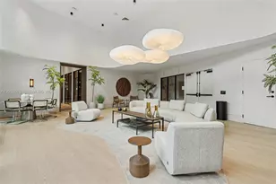 2200 Brickell Ave, Miami, FL 33129 - Photo 32