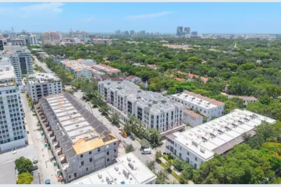 718 Valencia Ave #403, Coral Gables, FL 33134 - Photo 6