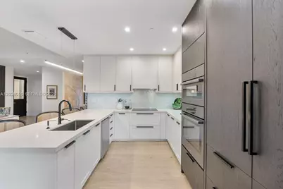 718 Valencia Ave #403, Coral Gables, FL 33134 - Photo 18