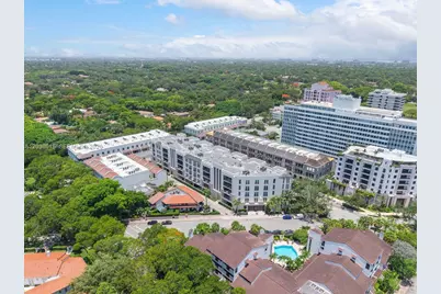718 Valencia Ave #403, Coral Gables, FL 33134 - Photo 4