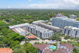 718 Valencia Ave, Coral Gables, FL 33134 - Photo 4
