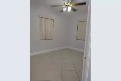 265 NW 190th St, Miami Gardens, FL 33169 - Photo 12