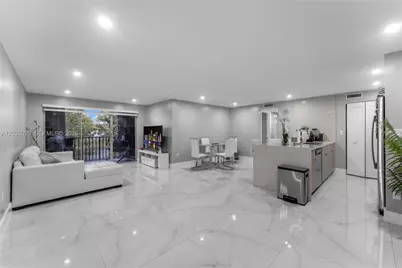 15470 SW 82nd Ln #327, Miami, FL 33193 - Photo 4